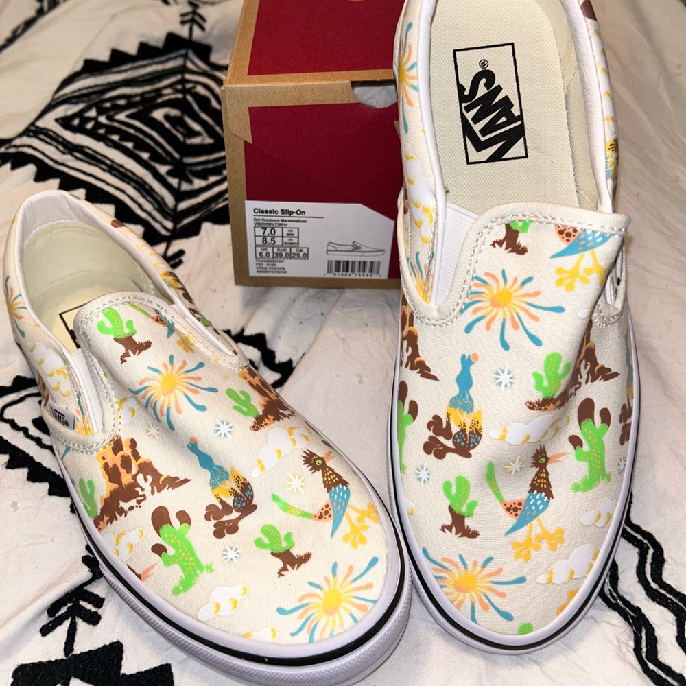BRAND NEW Vans